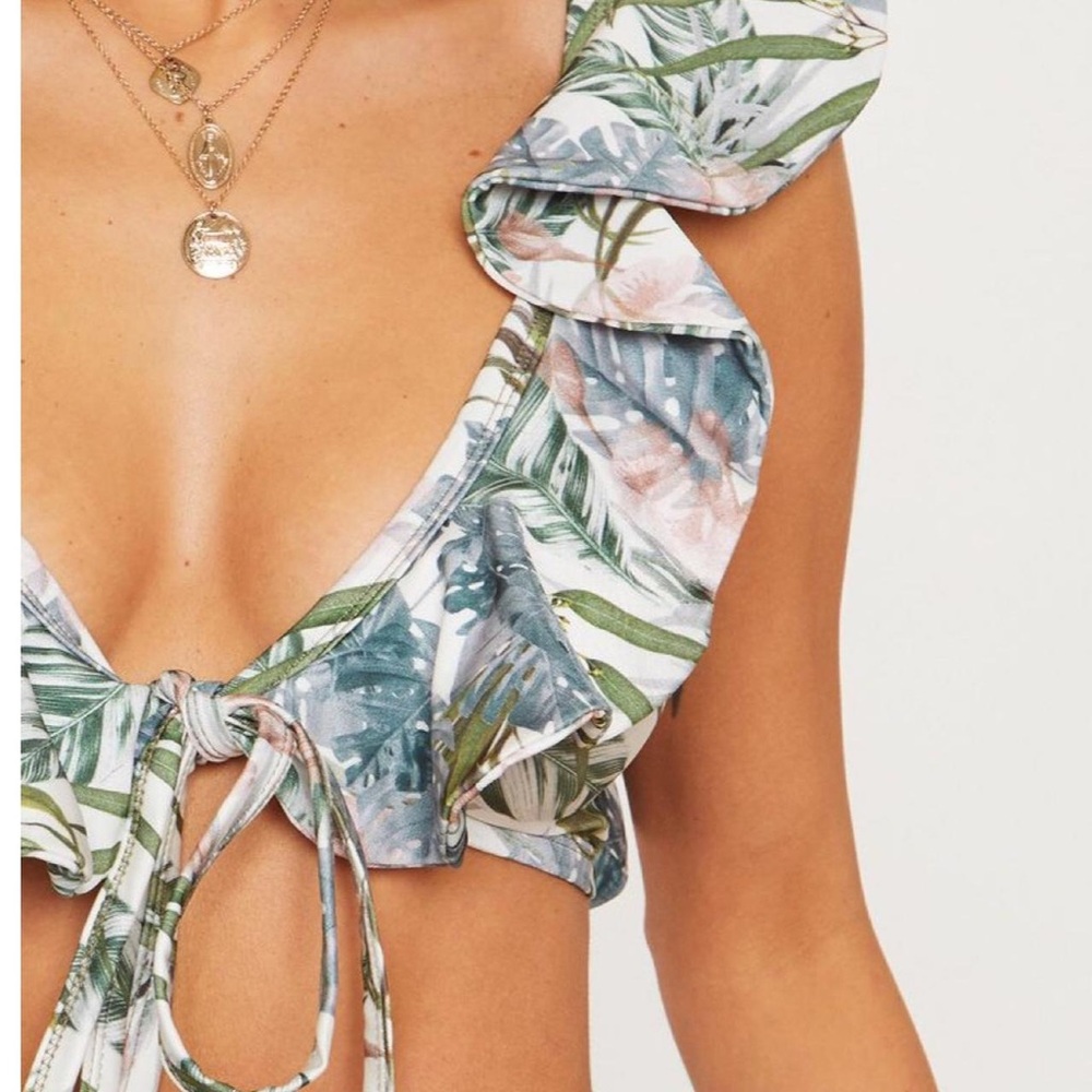 Pretty Little Thing Floral Print Ruffle Bikini - Picture 3 of 4